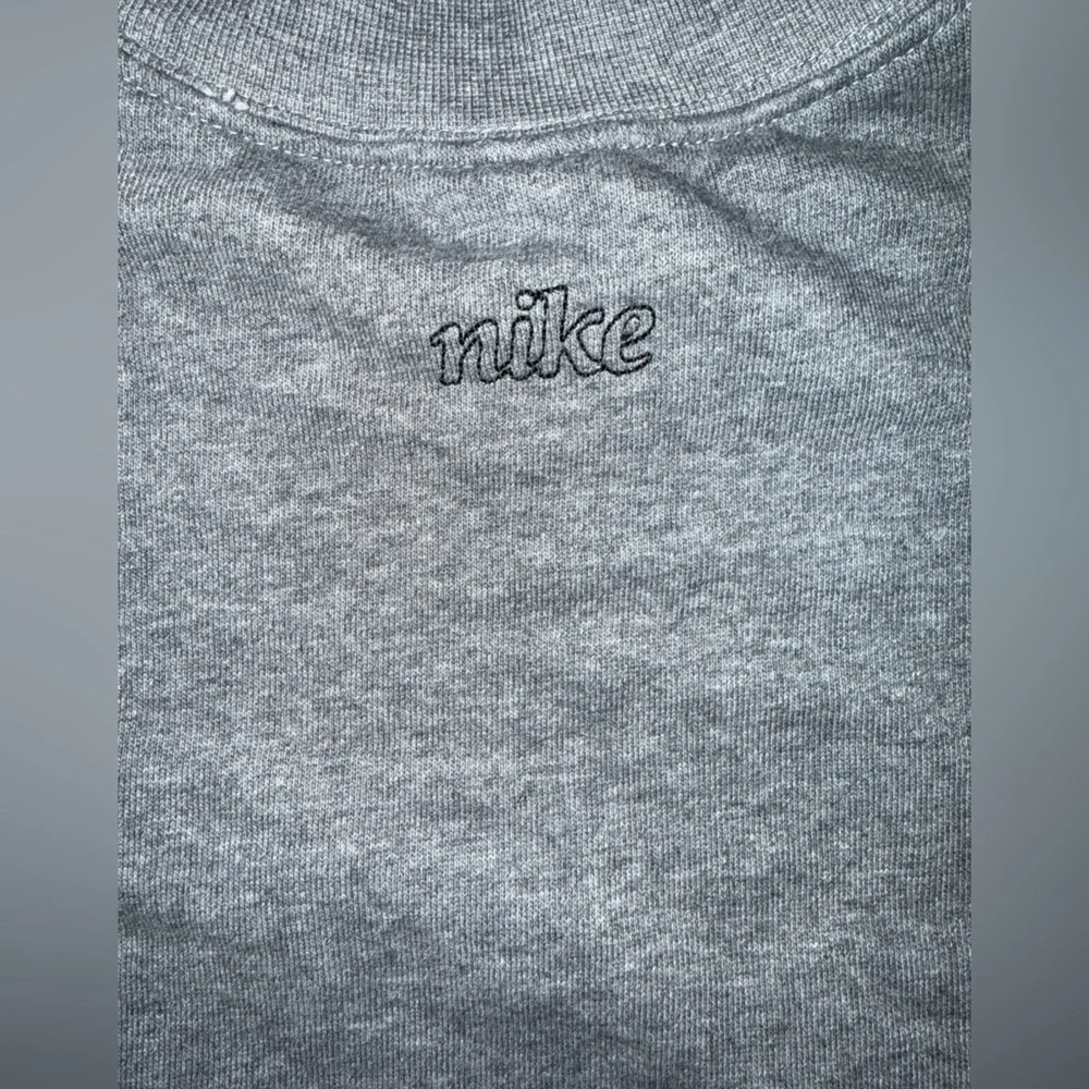 Nike Gray Dri-FIT Sweatshirt with Black Detail - Picture 3 of 4